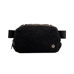 NWT lululemon black fleece sherpa everywhere belt bag